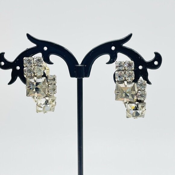 Stacked Rhinestone Clip On Earrings Silver Tone Glam Bling Sparkle Holiday Party - Picture 4 of 8